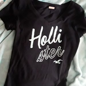 Black/light blue Hollister shirt